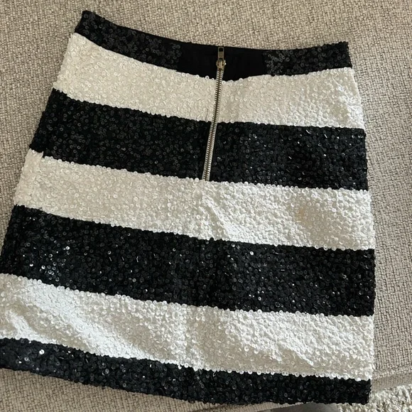 Alice + Olivia Black and White Sequin Pencil Skirt - Picture 3 of 4